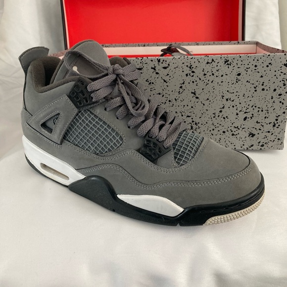Air Jordan 4 Retro - Picture 2 of 4